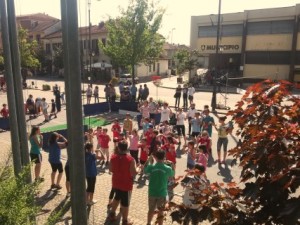 Villaggio sportivo in piazza